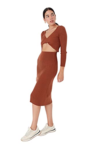 TRENDYOL Damen Midi Shift Regular Plus Size Dress Kleid, Brown, XXL Große Größen EU von TRENDYOL