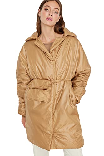 Trendyol Damen Oversize Puffer Plain Webstoff Winterjacke Coat, Camel, s von TRENDYOL