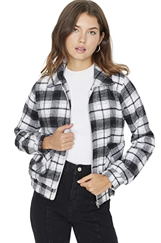 TRENDYOL Damen Trendyol Damen Regular Bomberjacken Plaid Webstoff Mantel Coat, Schwarz, 40 EU von TRENDYOL