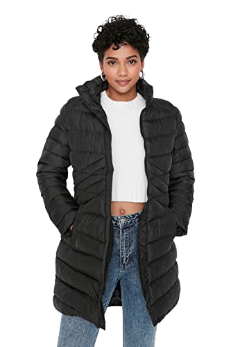 TRENDYOL Damen Trendyol Damen Regular Puffer Plain Webstoff Winterjacke Coat, Schwarz, M EU von TRENDYOL