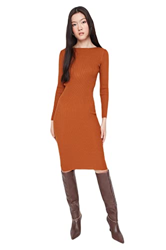 TRENDYOL Damen Trendyol Woman Midi Bodycon Rundhalsausschnitt Gestrickt Kleid, Camel, L EU von TRENDYOL