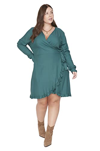 TRENDYOL Damen Trendyol Woman Mini Standard Rundhalsausschnitt Webstoff Kleid, Emerald Green, 50 Große Größen EU von TRENDYOL