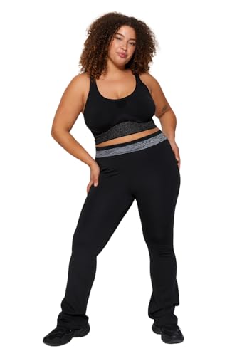 TRENDYOL Damen Normal Waist Regular Plus Size Sweatpants, Schwarz, 4X-Large von TRENDYOL