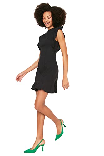 TRENDYOL Damen Detailliertes Rüschenkleid Kleid Tag/Nacht, Schwarz, 38 von TRENDYOL