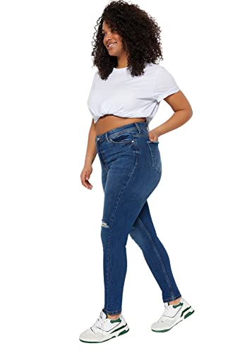 Trendyol Damen Gerade Hohe Taille Plus-Size-Jeans Jeans, Dark Blue, 48 Große Größen EU von TRENDYOL