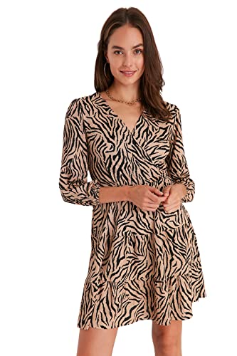 Trendyol Women's Damen Tupfen Mini 3/4 Ärmel Lässig Regulär Kleid Dress, Brown, L von TRENDYOL