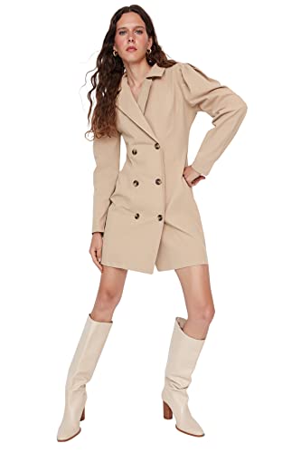 Trendyol Damen Design Regular Blazerkleid V-Ausschnitt Webstoff Kleid, Camelfarben, 40 von TRENDYOL