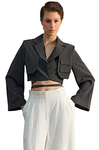 Trendyol Damen GESTREIFT Lange Ärmel Übergröße Blazerjacke von TRENDYOL