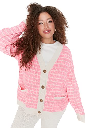 Trendyol Damen Strickjacke Regular Standard V-Ausschnitt Strickwaren Übergröße Pullover, Rose, 3XL Größen von TRENDYOL