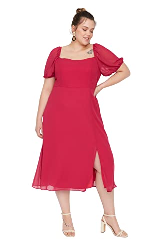 TRENDYOL Damen Women line Fitted Woven Dress Midi A-Linie tailliertes gewebtes Plus Size Kleid, Fuchsia, 50 Größen von TRENDYOL