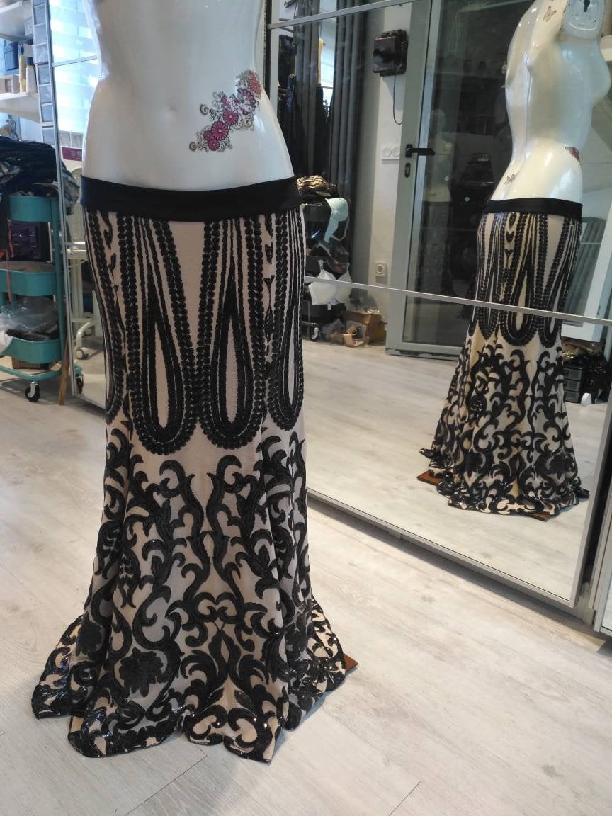 Pailletten Sie Beige Und Schwarz Meerjungfrau Rock Pailletten Sie Beige Und Schwarz Meerjungfrau Rock von TRIBALDANTZARI
