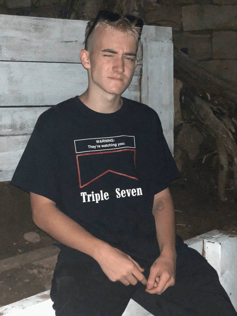 Warning T-Shirt Warning T-Shirt von TRIPLESEVENCLOTHING