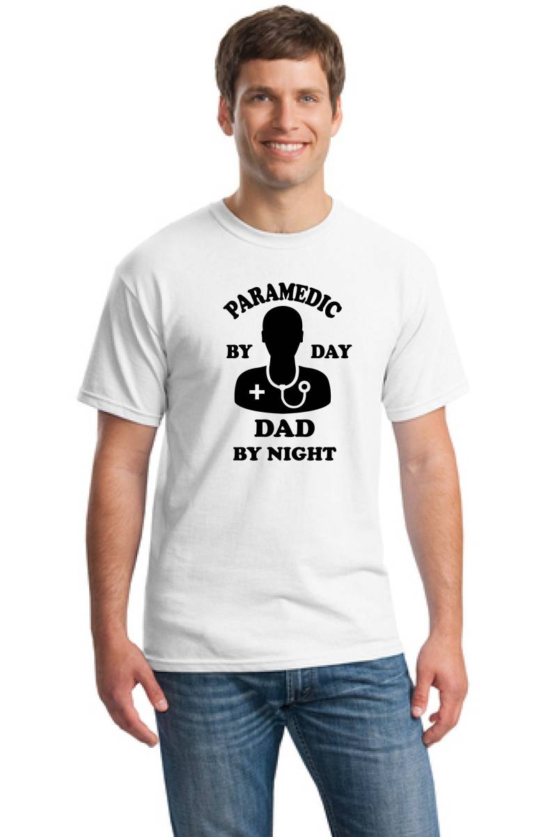 Geschenk Für Papa-Paramedic Shirt-Paramäisch Von Tag Papa Durch Nacht Shirt-Jubiläum Ft-Großvater Geschenk-Father Tagesgeschenk von TROPICALTSHIRTS