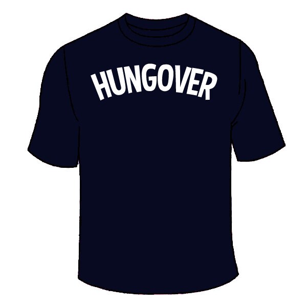 Hungover T-Shirt. Kater Bier Trinken Tshirt Tees Irish St Patrick's Day Saint Alkohol Party Bar Ehrfürchtig Gag Geschenk Alkoholiker von TSL21