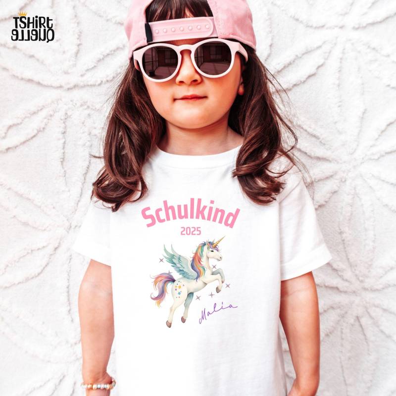 Einhorn Schulkind T-Shirt Oder Sweatshirt - Personalisiert Mit Name Einschulung 1. Klasse Shirt Für Mädchen von TShirtQuelle