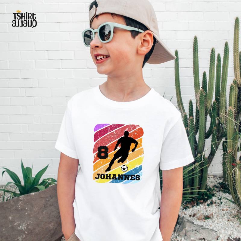 Fußball Trikot Silhouette T-Shirt Oder Sweatshirt Kinder - Personalisiert Mit Name Und Zahl Fußballer Geburtstagsshirt 5 6 7 8 9 10 14 von TShirtQuelle