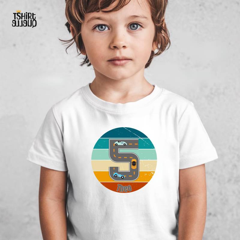 Auto T-Shirt Kinder - Personalisiertes Shirt Oder Sweatshirt Mit Name Rennauto Geburtstagsshirt Junge 3 4 5 6 Jahre von TShirtQuelle