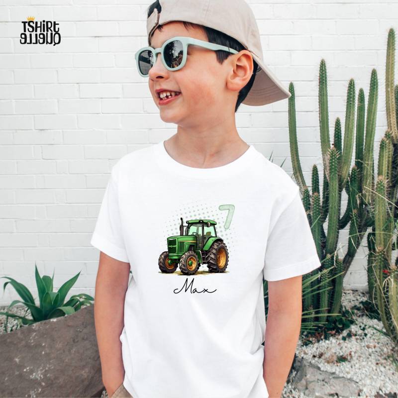 Traktor T-Shirt Oder Langarmshirt Für Kinder - Personalisiert Mit Name Und Zahl Trecker Geburtstagsshirt 3 4 5 6 7 Jahre von TShirtQuelle
