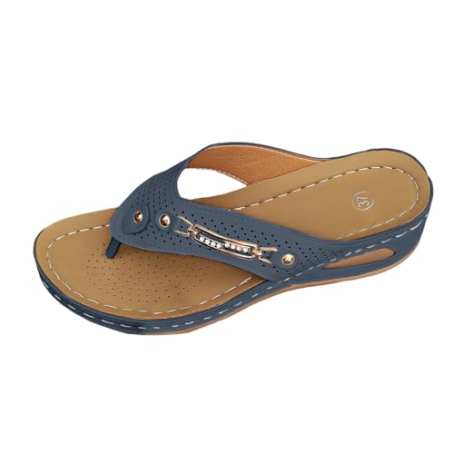 TUDUZ Fashion Damen Zehentrenner mit Keilabsatz Perforiertes Design Damen Hausschuhe Clip Toe Bequeme Kette Verzierte Flip Flops Blue gr 38 TUDUZ Fashion Damen Zehentrenner mit Keilabsatz Perforiertes Design Damen Hausschuhe Clip Toe Bequeme Kette Verzierte Flip Flops Blue gr 38 von TUDUZ