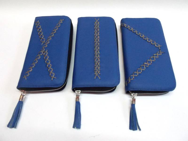 Frauen Leder Brieftasche Kreuz Genähte Handgemachte Brieftasche. Benutzerdefinierte Farbe von TUMABROTHERS