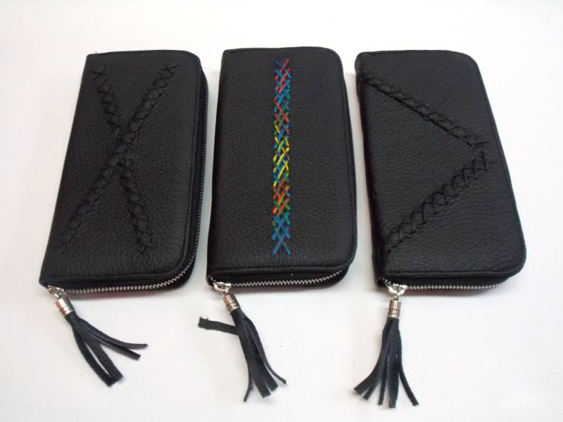 Frauen Leder Brieftasche Mit Quaste Kreuz Genähte Handgemachte Brieftasche. Benutzerdefinierte Farbe von TUMABROTHERS