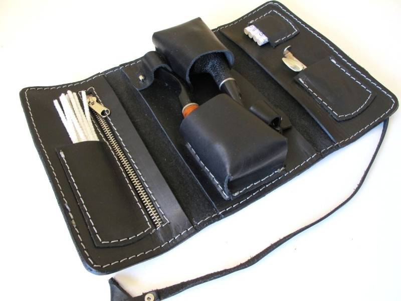 Handgefertigtes Lederetui Für Zwei Pfeifen in Drei Farben Verfügbar von TUMABROTHERS