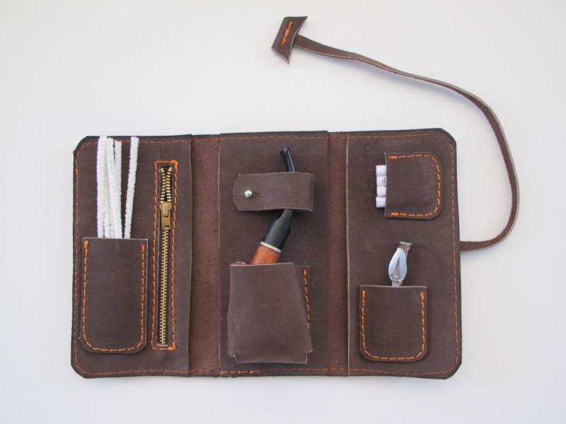 Handgefertigte Pfeifentasche Aus Leder von TUMABROTHERS