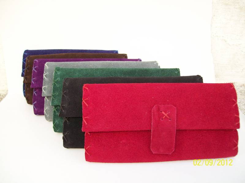 Handgenähter Tabakbeutel Verfügbar in Sieben Farben von TUMABROTHERS