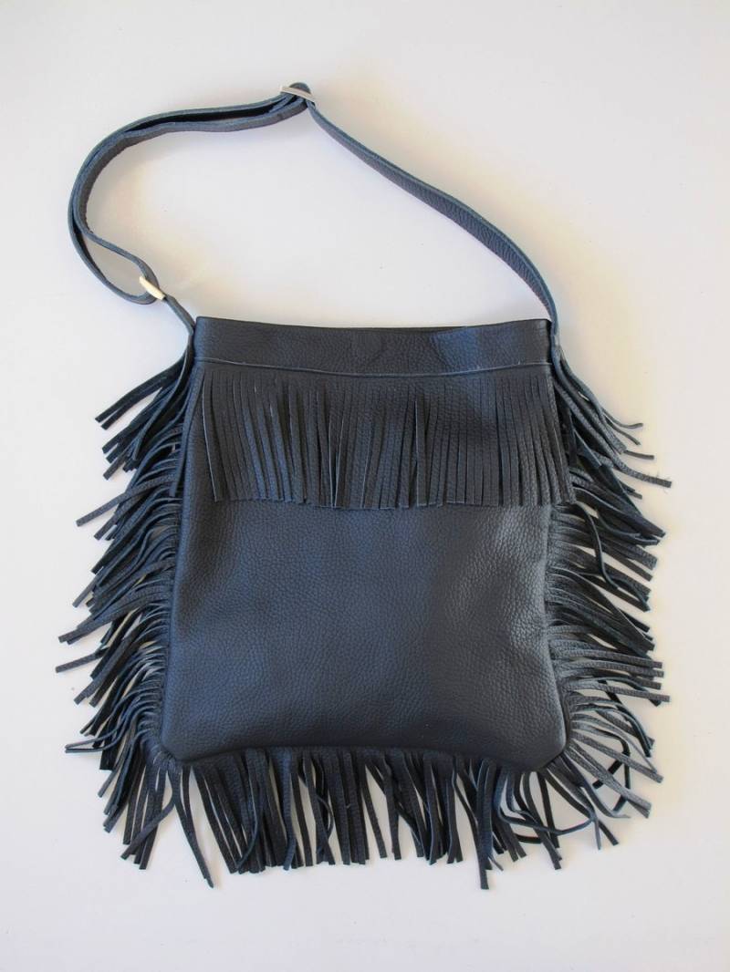 Leder Fransentasche, Crossbody Boho Tasche Erhältlich in 16 Farben von TUMABROTHERS