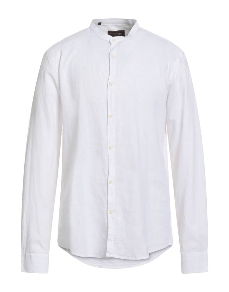 TWENTY-ONE by ANTONIO CARNEVALE Hemd Herren Off white von TWENTY-ONE by ANTONIO CARNEVALE