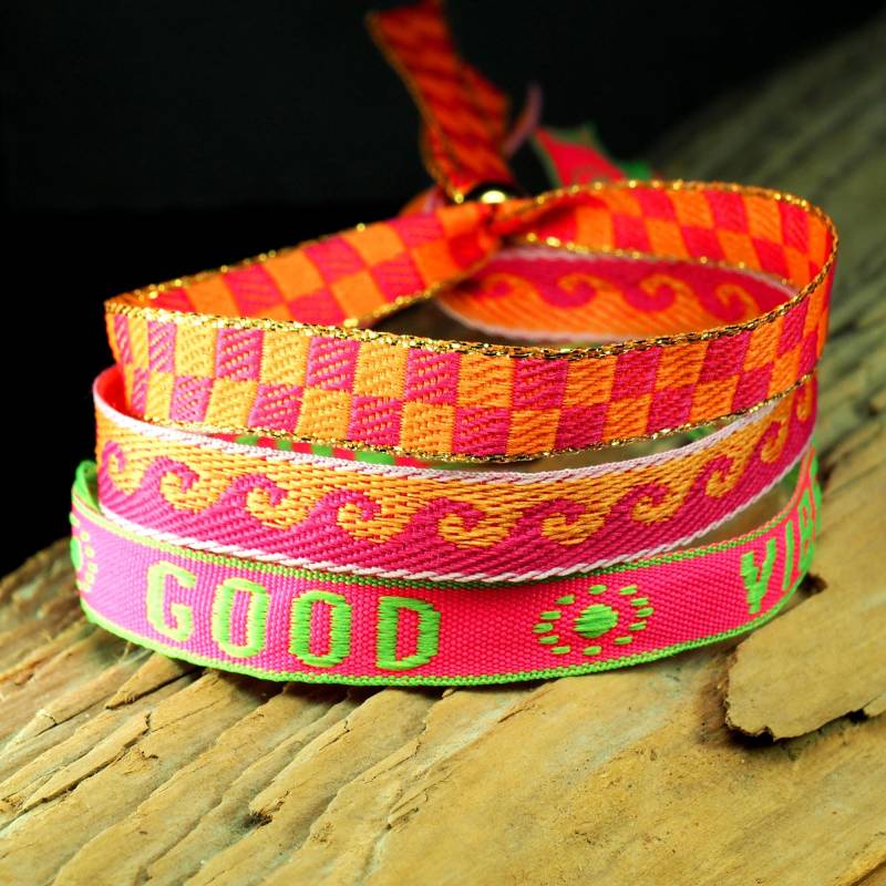 Festivalarmband Good Vibes Freundschaftsarmband Boho Ibiza Stil Armband Mit Botschaft Bedeutung Geschenk Sommer Urlaub Accessoire, 40160 Festivalarmband Good Vibes Freundschaftsarmband Boho Ibiza Stil Armband Mit Botschaft Bedeutung Geschenk Sommer Urlaub Accessoire, 40160 von TWforSallyBelle