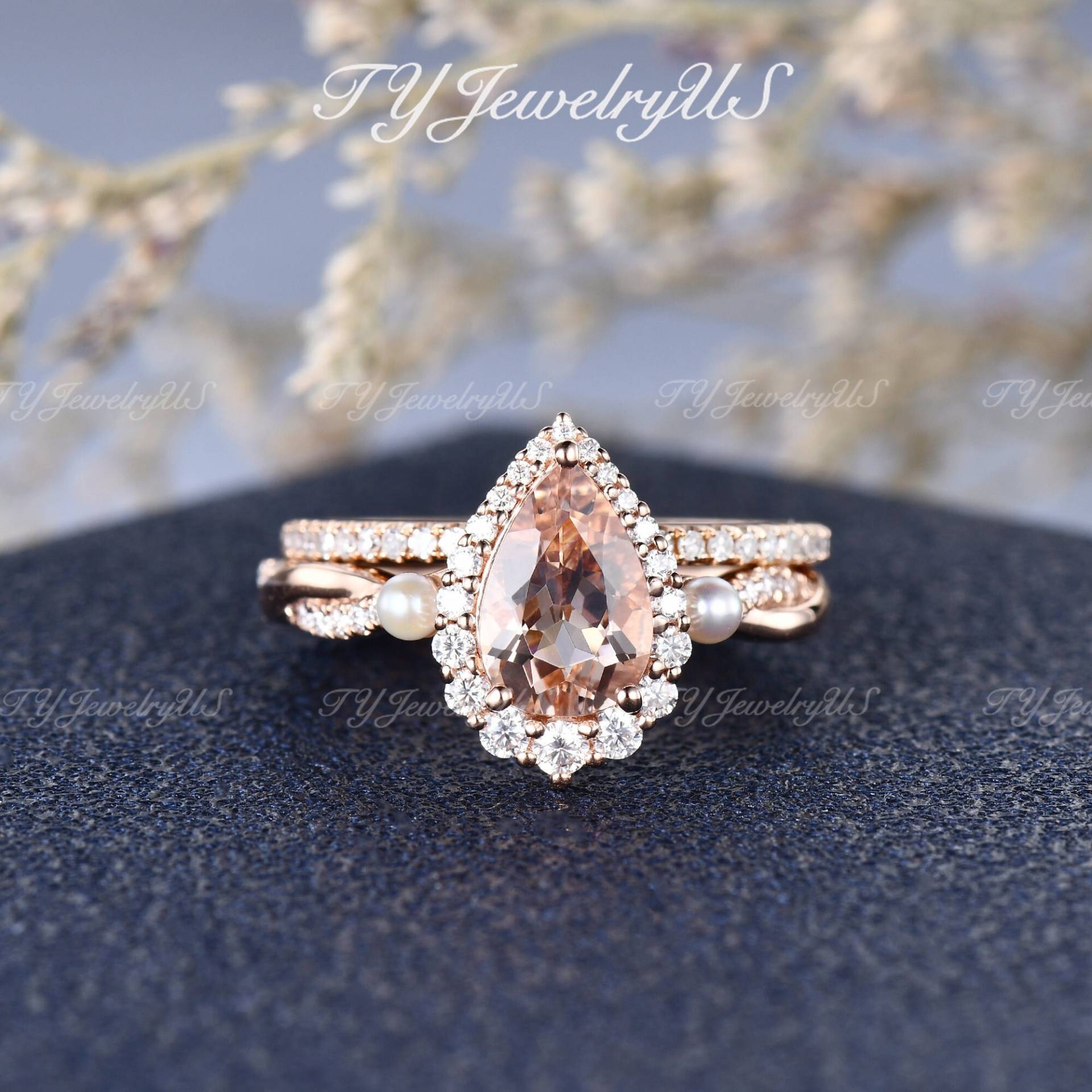 Birnenförmige Natürliche Morganit Braut Set Art-Deco-Diamant Halo-Verlobungsring 2 Stück Perle Diamant Infinity Ring Frau Manschette Passend Band von TYJewelryUS