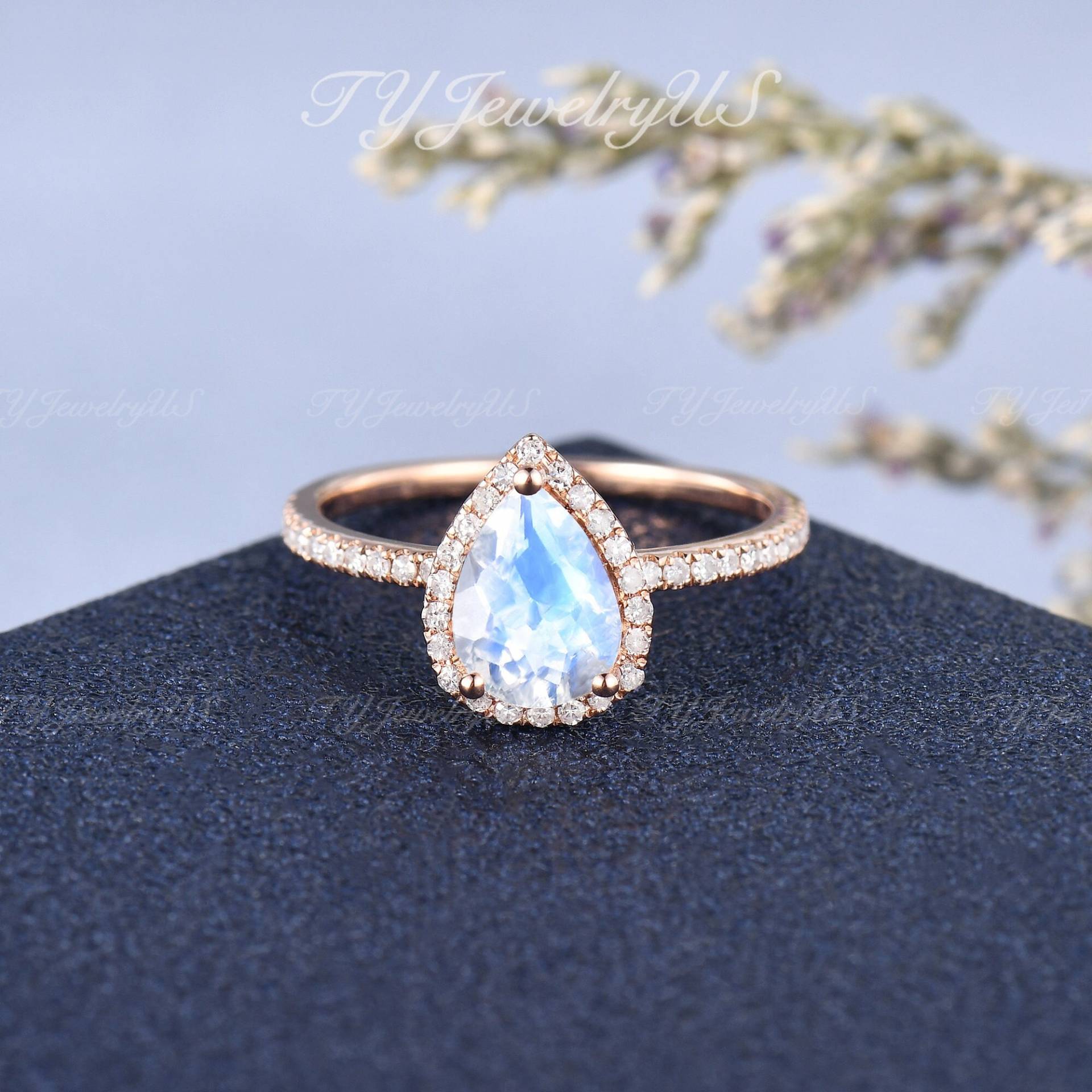 Pear Cut Mondstein Verlobungsring Frau Weißgold Vintage Diamant Braut Ring Art Deco Moissanite Ehering Halb Eternity Geschenk von TYJewelryUS