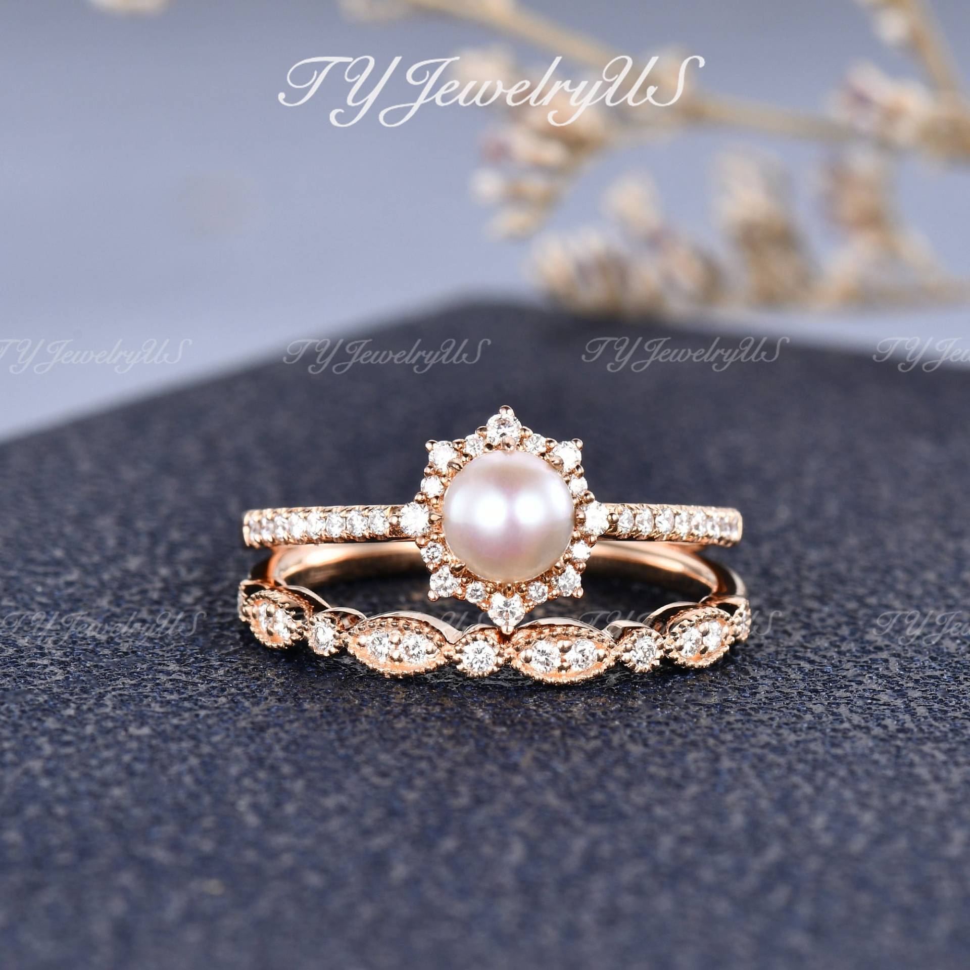 Perle Verlobungsring Rose Gold 5mm Natürliche Akoya Ring Set 2 Stück Antike Diamant Halo Braut Frau Vintage-Jubiläum Geschenk Für Sie von TYJewelryUS