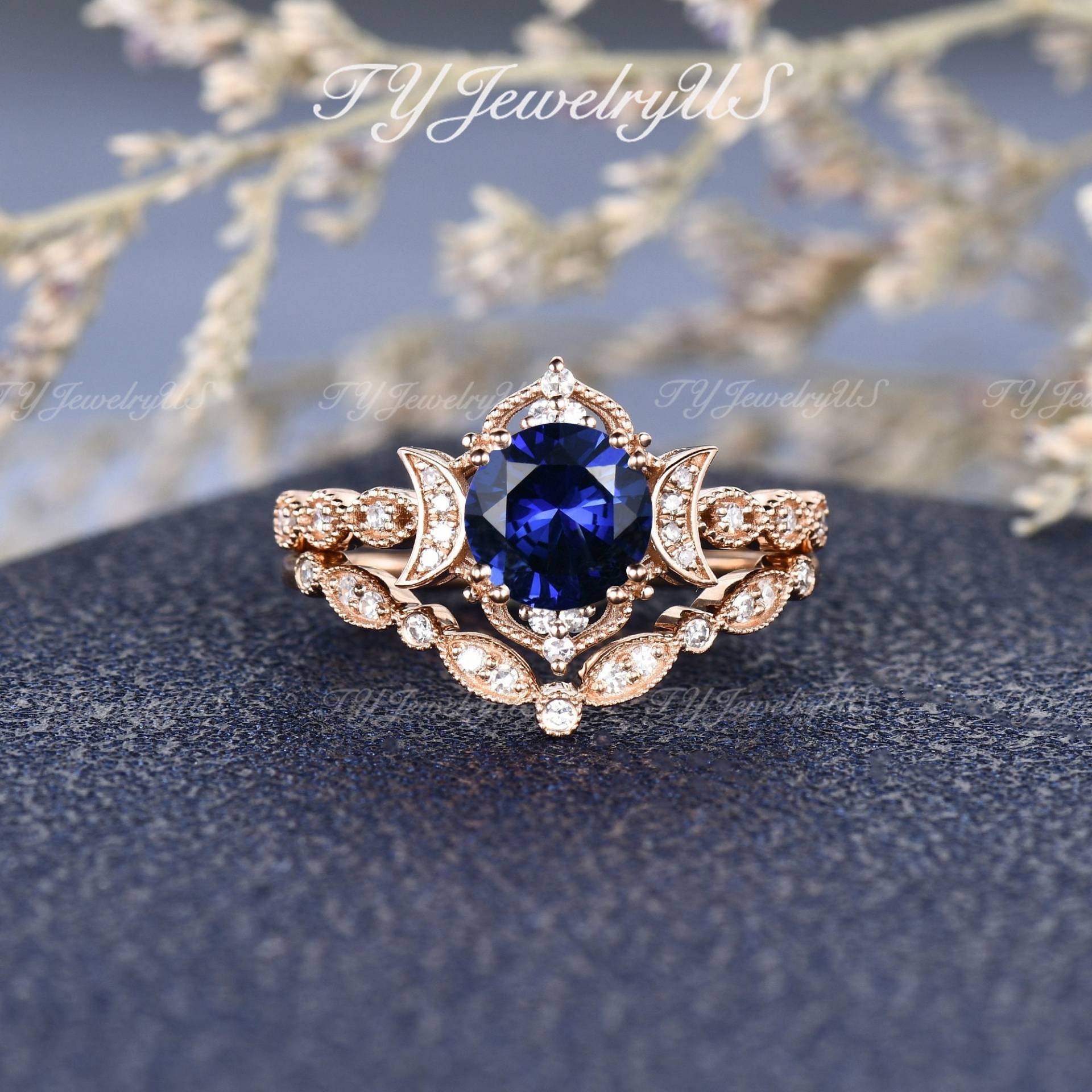 Runde Cut Lab Sapphire Verlobungsring Set Rose Gold Milgrain Braut Antik Diamant Vine Mond Ring Art Deco Stern Birthstone von TYJewelryUS