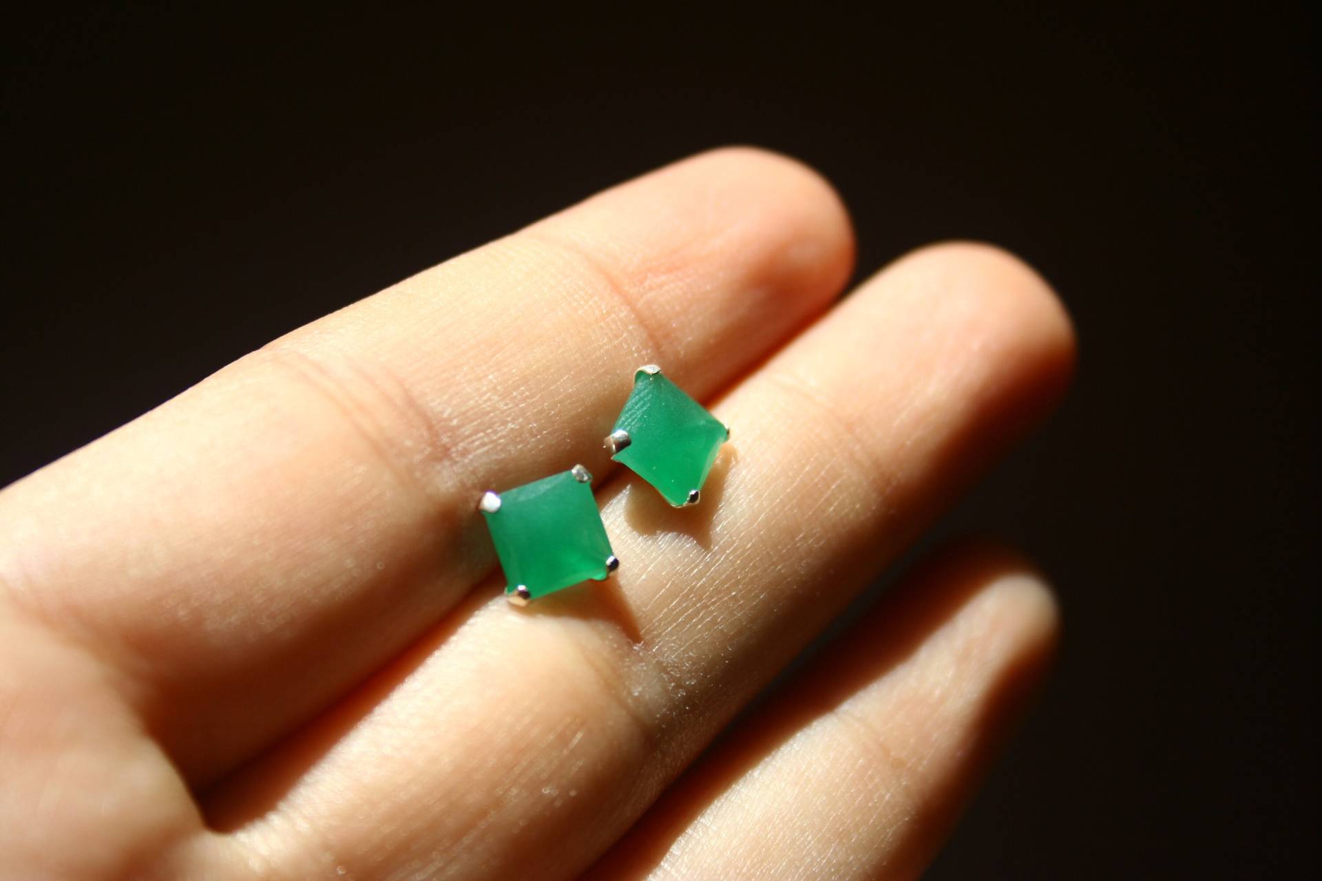 Solitär Ohrringe, 6 Mm Smaragd Silber Sterling von TZCJewelry