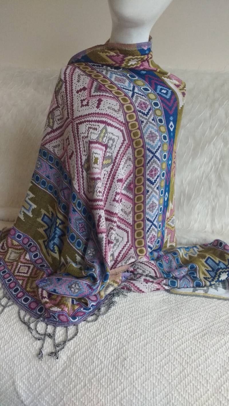 Benzin Blau Olive Staubigen Rosa Boho Schal Decke Benzin Blau Olive Staubigen Rosa Boho Schal Decke von TZUsilk