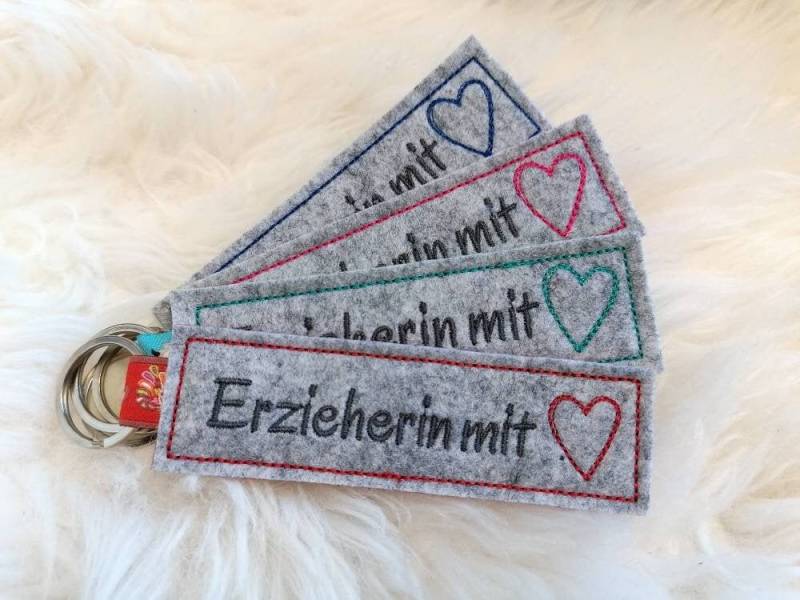Erzieherin Mit Herz, Schlüsselanhänger Aus Filz, Bestickt, Danke von Tabeeni