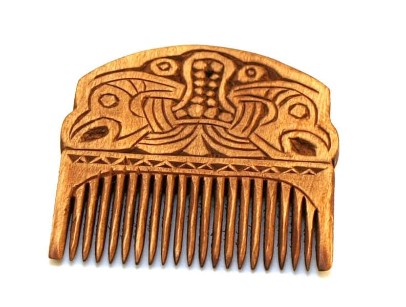 Drewnieny Grzebień Wikingow Z Dwoma Raben Drewnieny Grzebień Wikingow Z Dwoma Raben von TabernaVagantis