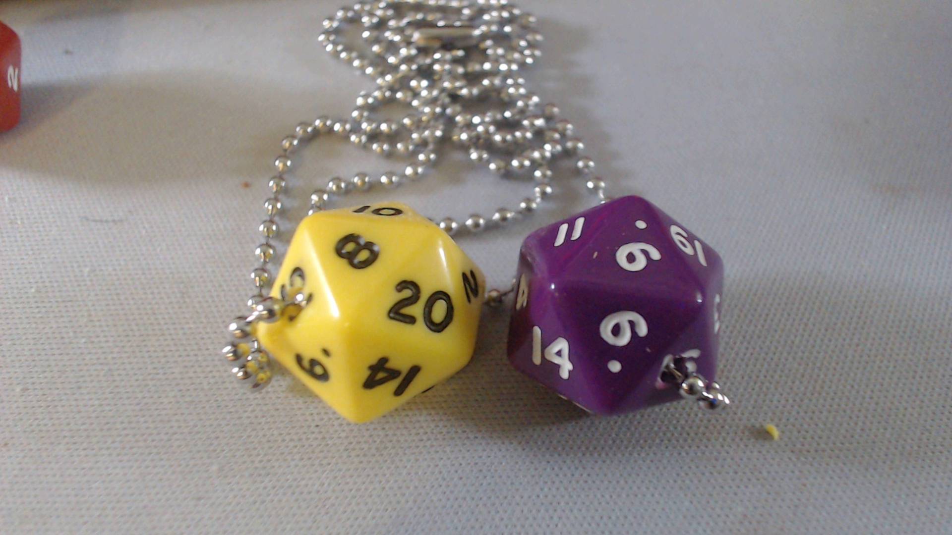 Anpassbare Würfelkette Zwei D20Er Jahre An Kugelkette Für Fans Von Dungeons & Dragons Dnd Pathfinder D20 Rpg Role Playing Games Geek von TabletopTowns