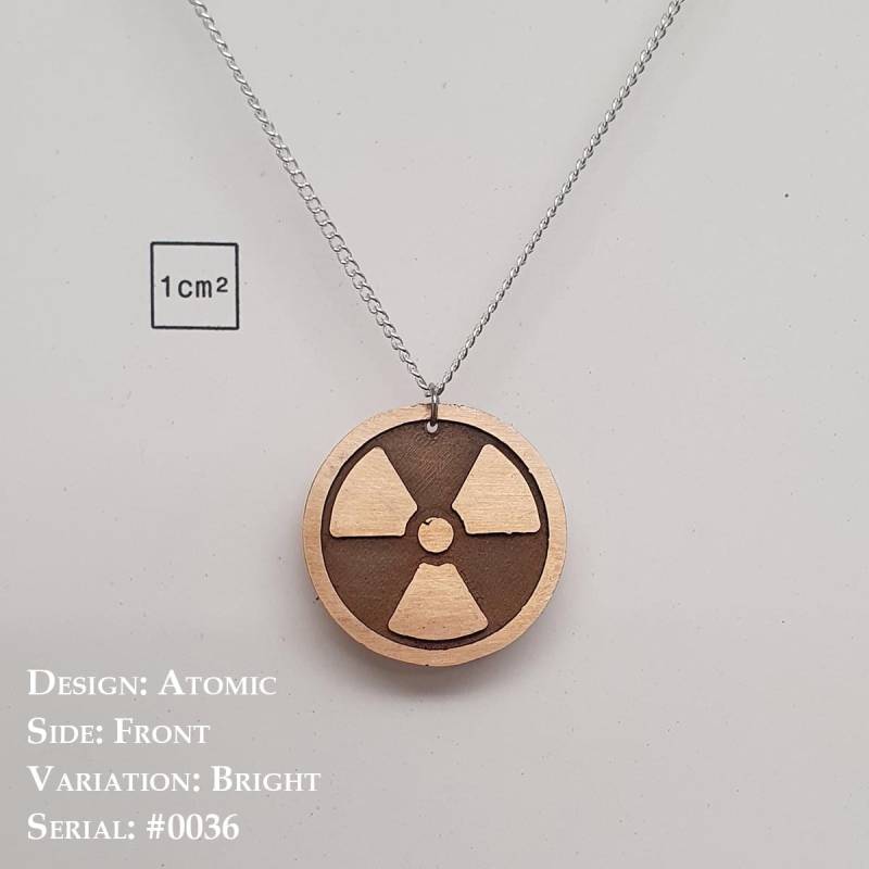 Halskette Mit Anhänger "Radioaktiv" Aus Gegossener Bronze. Prototypen Als Einzelstück von TabotoStudio