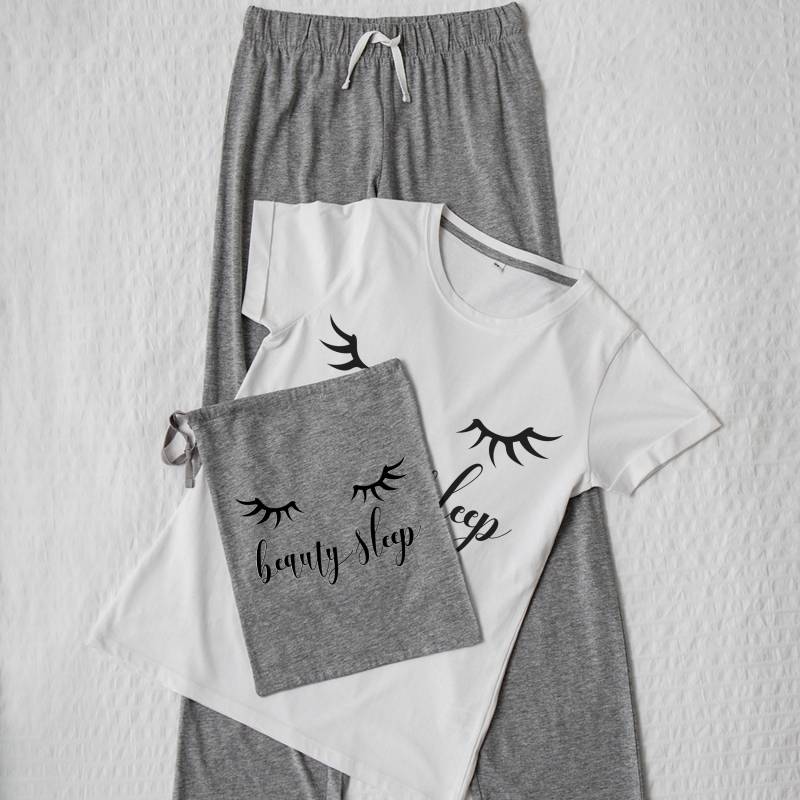 Damen Pyjama Set Mit Print Bedruckter Schlafanzug Wimpern T-Shirt Und Lange Hose Grau Weiß von TachinedasCreative