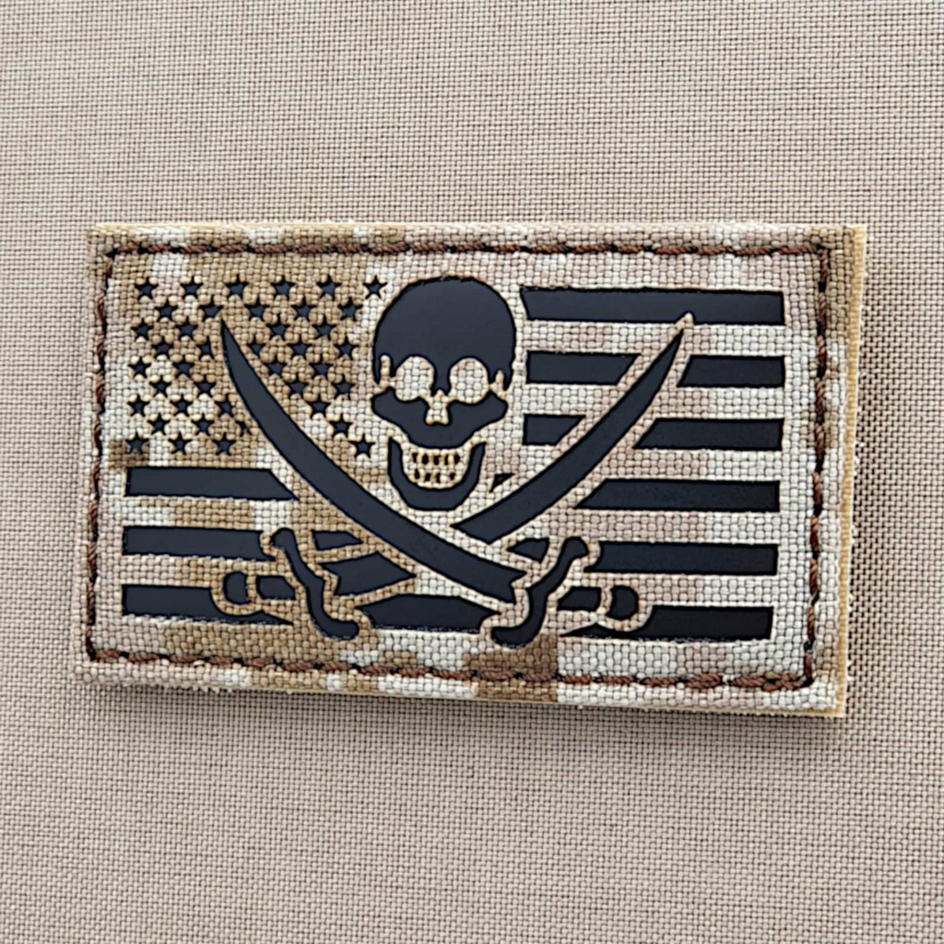 Jolly Roger Calico Jack Usa Flagge Pirat American Rackham 2 "x3, 5" Laser Cut Patch von TacticalFreaky