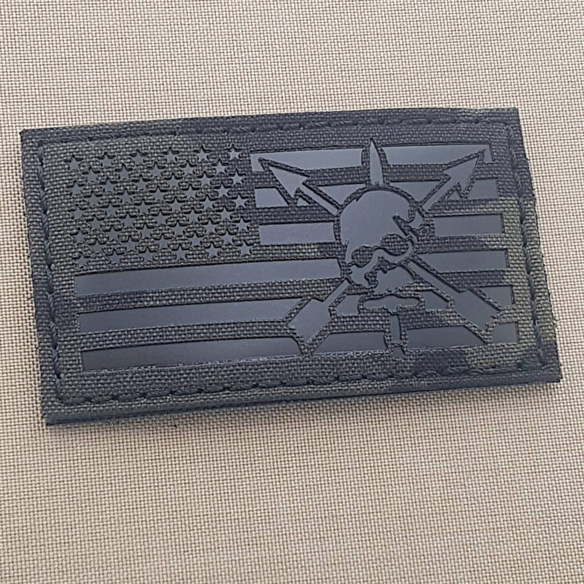 Usa Flagge Nous Defions Sf Army Green Beret 2 "x 3, 5" Laser Cut Patch von TacticalFreaky