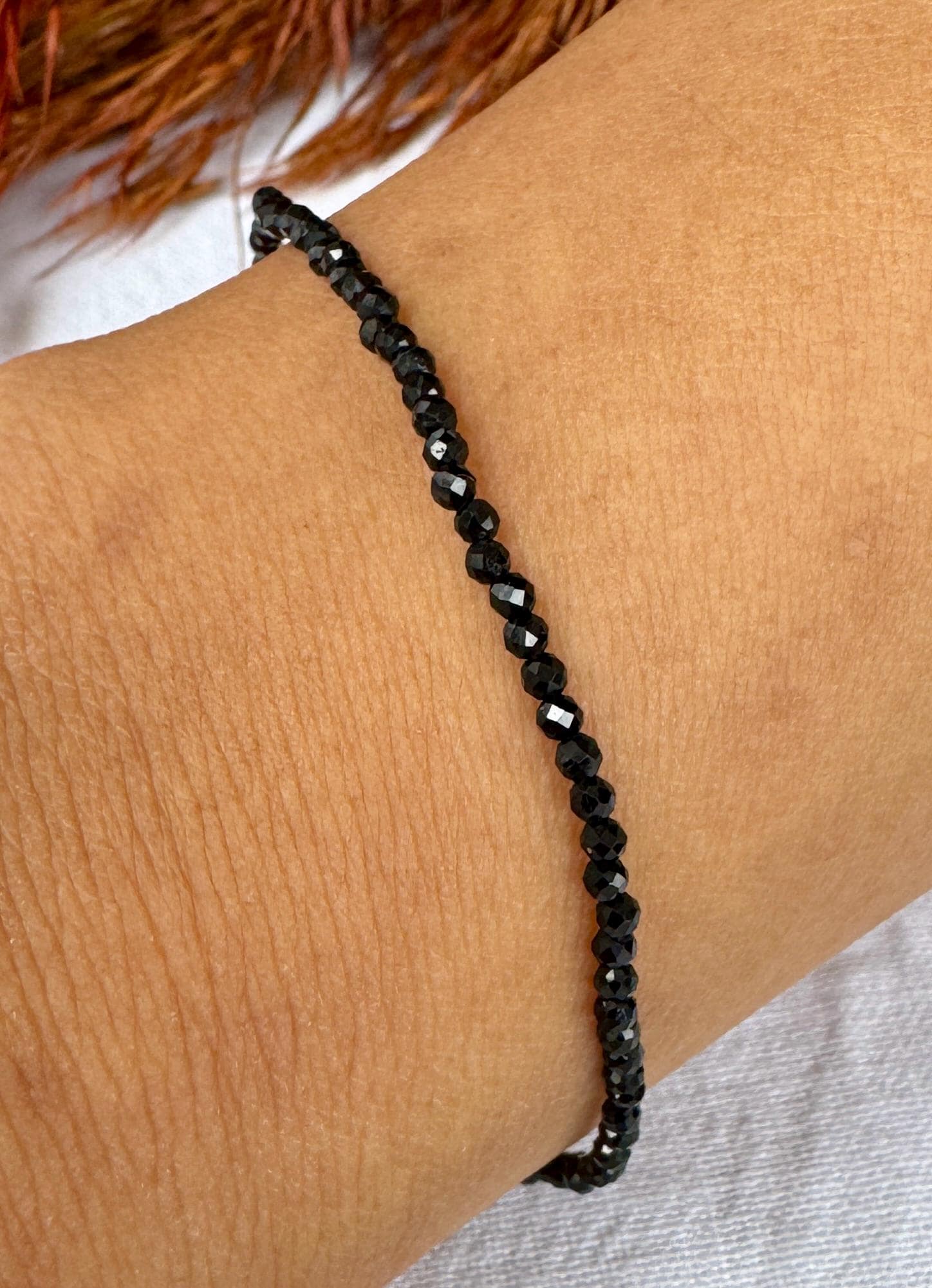 Zartes Spinell Armband Damen - Edler Edelstein Schmuck, Facettierte 2 Mm Perlen, Verstellbar, Elegantes Geschenk Für Sie von TaddartMinerals