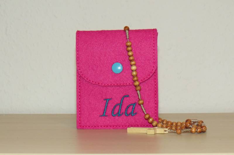 Rosenkranztasche Mit Name Und Datum Rosenkranztasche Mit Name Und Datum von TaeraFilz