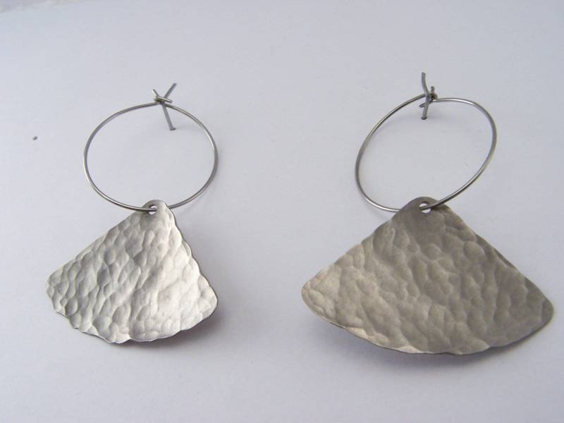 Handgemachte Ohrringe Aus Titan Und 925Er Silber Handgemachte Ohrringe Aus Titan Und 925Er Silber von TageriByTageri