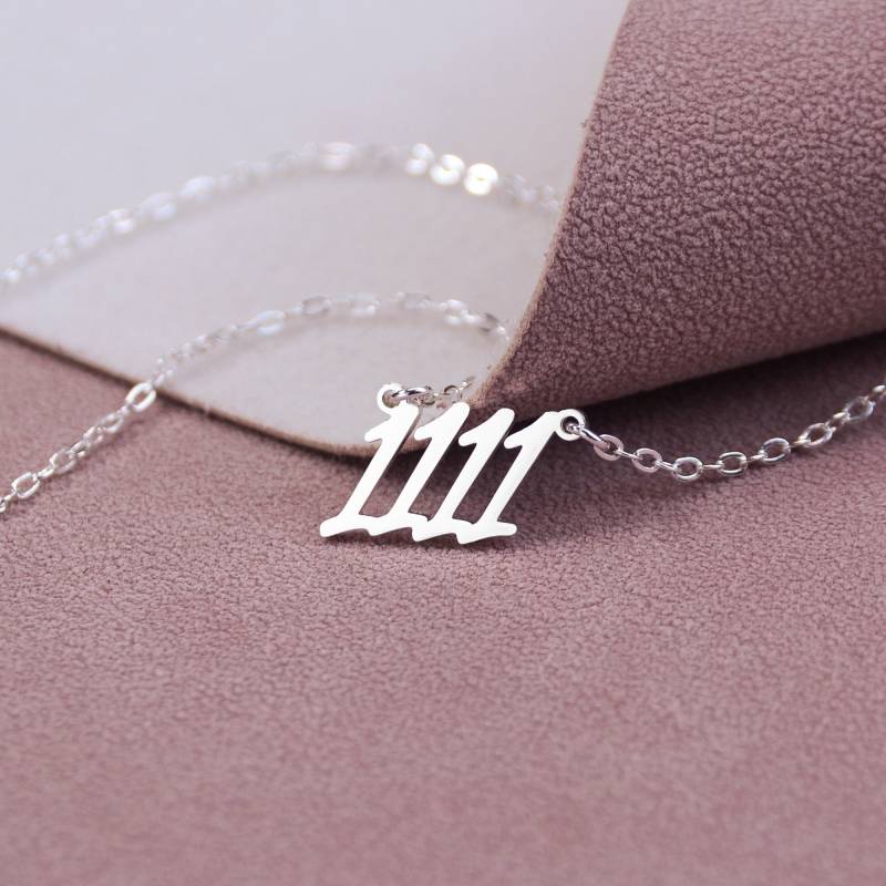 Custom Number Necklace, Angel Spiritual Lucky Birth Year Personalized Gift For Mum von TahirTreasures