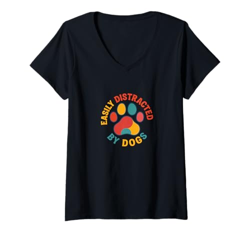 Damen Lässt Sich leicht von Hunden ablenken. Lustiges, niedliches Tierliebhaber-Design T-Shirt mit V-Ausschnitt Damen Lässt Sich leicht von Hunden ablenken. Lustiges, niedliches Tierliebhaber-Design T-Shirt mit V-Ausschnitt von Tail Wag Emporiums