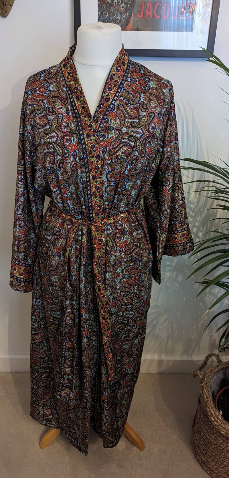 Periwinkle Floraler Seidenkimono Periwinkle Floraler Seidenkimono von TaintedRainbowShop